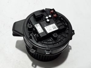  Cabin shoulder motor 