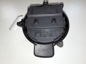  Cabin shoulder motor 