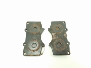  Brake pads front 