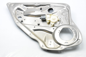 Mercedes Benz E-Class W212 (2009–2015) Rear side door window regulator 981694104 - 3
