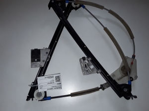 Front door window regulator - 059097023