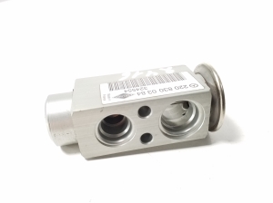 Mercedes Benz SLK-Class 171 (2004–2011) Klimaschlauch Ventil A2208300384 - 3