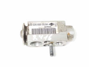   Air conditioner hose valve  - A2208300384 