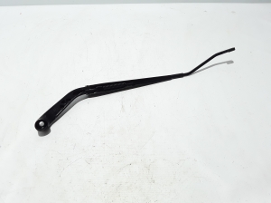  Windshield wiper blade 