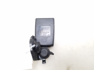 Opel Corsa D (2006–2014) Rear seat belt buckle - 2