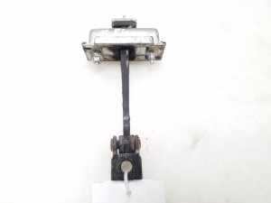 Opel Corsa D (2006–2014) Rear side door opening limiter 13181961 - 2