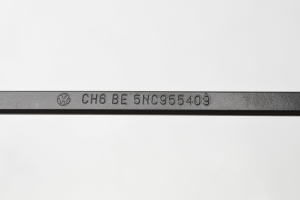 Volkswagen Tiguan (2017–2026) Windshield wiper arm 5NC955410 - 2