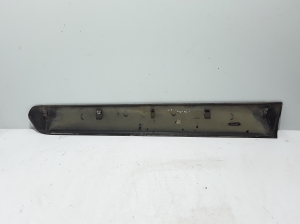 VOLVO XC70 (2000–2007) Front door molding 30678039 - 3