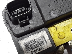 VOLVO XC70 (2000–2007) Front door lock 30663043 - 2
