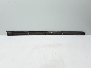 VOLVO XC70 (2000–2007) Front door molding 9484226 - 3