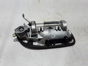 VOLVO XC70 (2000–2007) Front door external opening handle and its details - 2