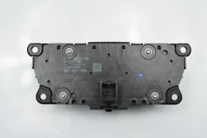  Interior shoulder control panel 