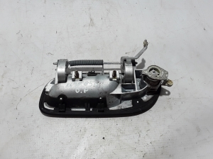 VOLVO XC70 (2000–2007) Front door external opening handle and its details - 3