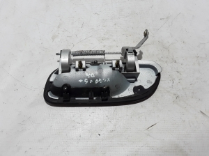 VOLVO XC70 (2000–2007) Rear side door exterior handle and its parts - 3