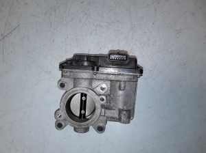   Accelerator valve 