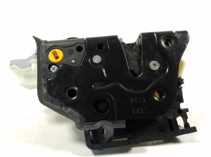 Volkswagen Tiguan (2007–2016) Rear side door lock 3C4839015A - 4
