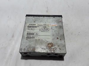 VOLVO XC70 (2000–2007) Audio, video, navigation 30732653 - 4