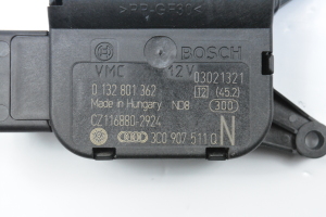 Volkswagen Passat B7 (2010–2014) Salongi soojenduse klapi mootor 0132801362 - 4