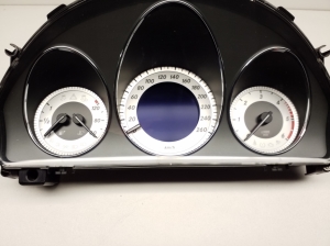 Mercedes Benz GLK-Class 204 (2008–2015) Instrument cluster A2049006213 - 3