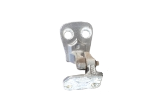   Front door lower hinge  - BDB780130 