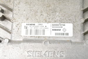 RENAULT Clio III (2005–2012) Mootori juhtplokk 8200473744 - 2