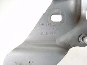 AUDI A8 D4 (2010–2017) Hood hinge 4H0823301D - 2