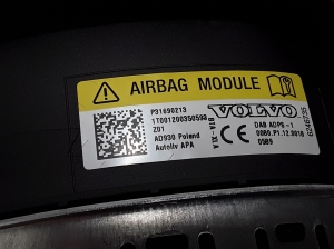 VOLVO XC60 (2017–2026) Fahrerairbag 31690213 - 3