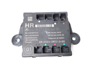 Mercedes Benz C-Class 204 (2007–2014) Rear side door control unit A2129004206 - 2