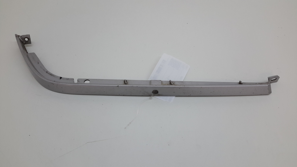 Mercedes Benz C-Class 202 (1993–2001) Liist tule all A2028260877 Mercedes Benz C-Class 202 (1993–2001) Liist tule all A2028260877
