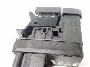AUDI A8 D4 (2010–2017) Parking brake switch 4H2927225B - 2