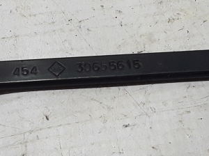 VOLVO XC70 (2000–2007) Windshield wiper arm 30655615 - 3