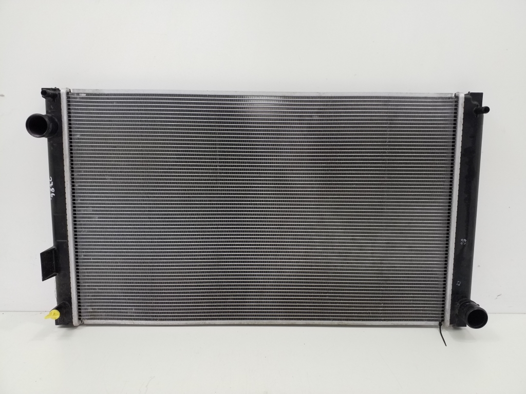 TOYOTA RAV 4 A4 (2012–2018) Dzesēšanas radiators 1640036080 TOYOTA RAV 4 A4 (2012–2018) Dzesēšanas radiators 1640036080