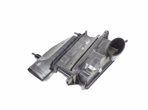 Mercedes Benz R-Class 251 (2006–2017) Luftfiltergehäuse A6420940304 - 3
