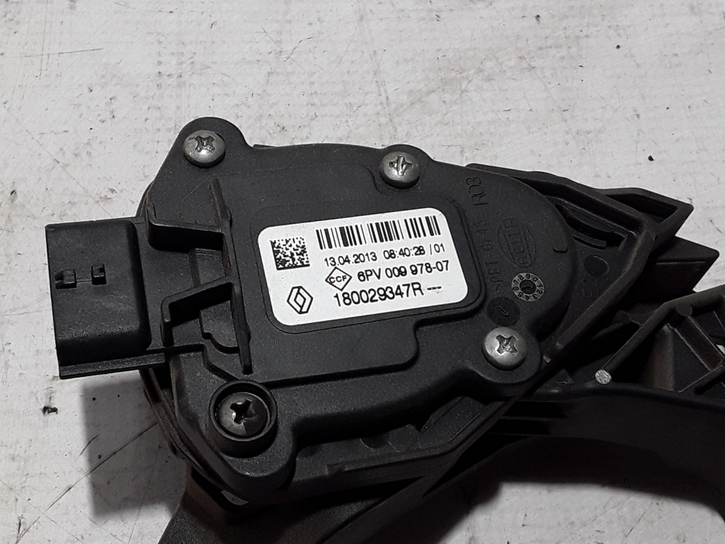 RENAULT Captur 1 generation (2013-2019) Akseleratoriaus (gazo) pedalas 180029347R 22408585