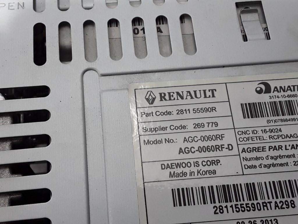 RENAULT Captur 1 generation (2013-2019) Musikafspiller med GPS 281155590R 22408558