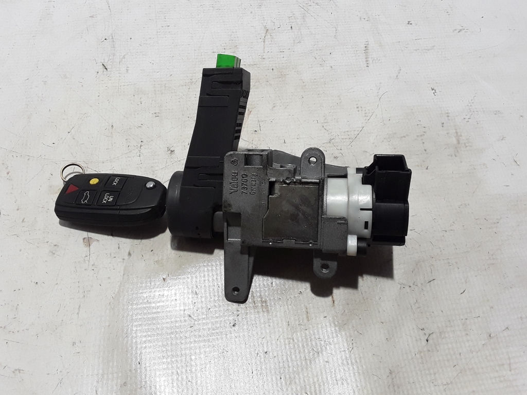 Used VOLVO XC70 Ignition switch 8628324