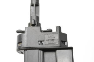 Ford Focus (2011–2018) Clutch pedal switch 4M5T7C634AA - 3