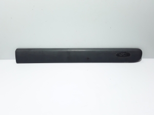   Front door molding  - 8200036177 