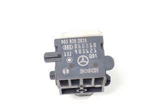 Mercedes Benz R-Class 251 (2006–2017) Airbagsensor A0038202926 - 3