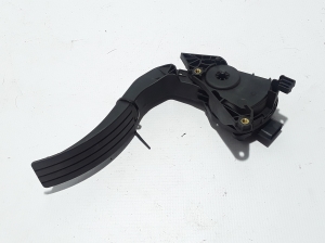 Accelerator pedal - 180029347R