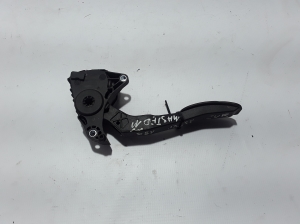 RENAULT Master III (2010–2017) Gaasipedaal 8200672367 - 2