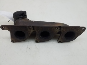  Exhaust manifold 