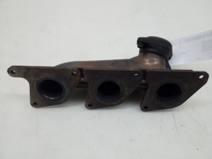  Exhaust manifold 