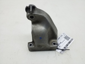  Engine holder 