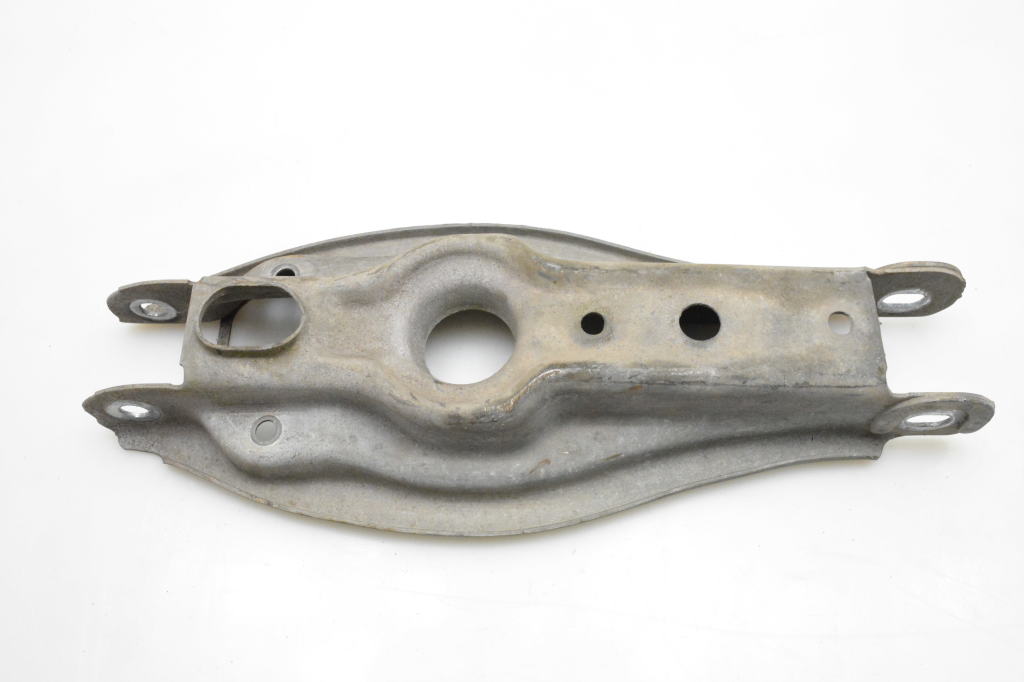 BMW 3 SERIES E93 (2004–2013) Tagumine õõtshoob 33326772899 BMW 3 SERIES E93 (2004–2013) Tagumine õõtshoob 33326772899
