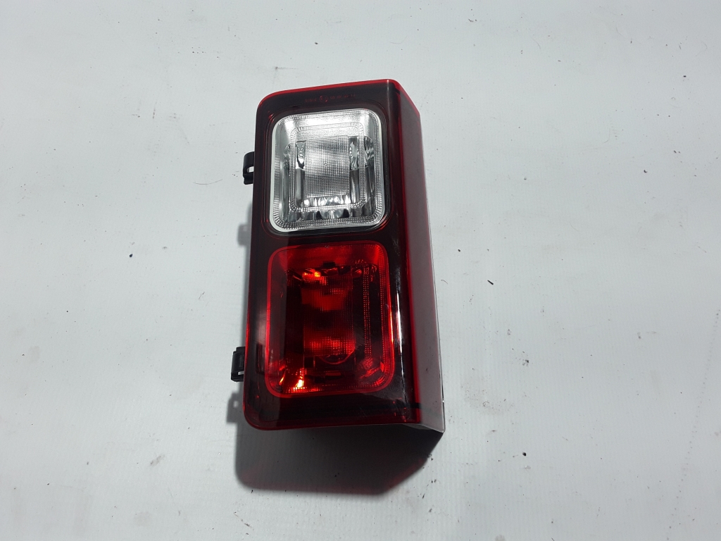 Used RENAULT Trafic Rear fog lamp 265548758R