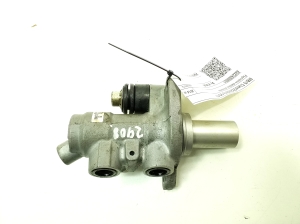   Master cylinder 