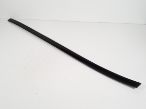   Windscreen strut outer 