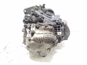 Opel Corsa D (2006–2014) Gearbox - 2