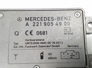 Mercedes Benz R-Class 251 (2006–2017) Antenna amplifier A2219054900 - 3